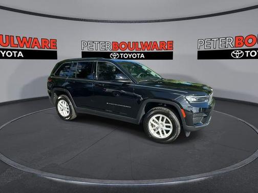 2023 Jeep Grand Cherokee Laredo