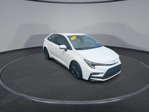 Ice 2024 Toyota Corolla SE