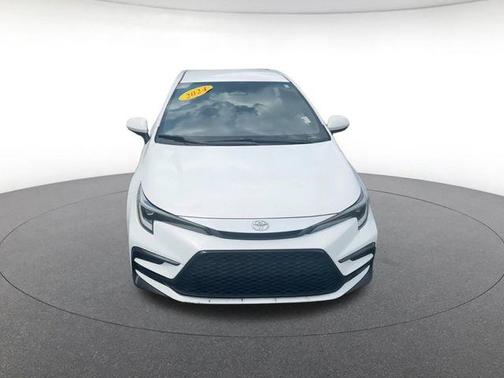 Ice 2024 Toyota Corolla SE