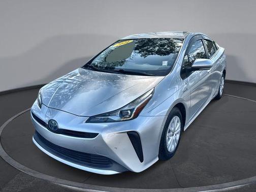 2021 Toyota Prius LE
