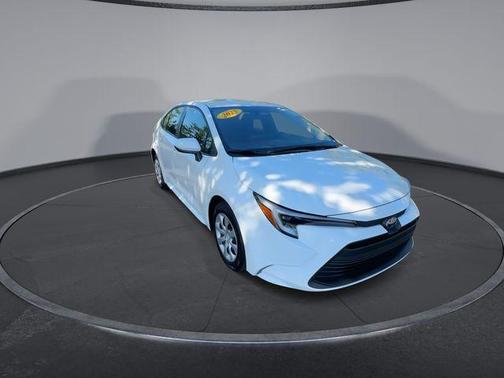 2025 Toyota Corolla Hybrid LE