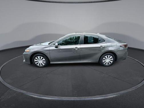 2022 Toyota Camry Hybrid LE
