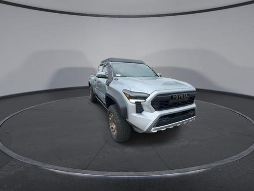 2025 Toyota Tacoma Hybrid TRAILHUNTER