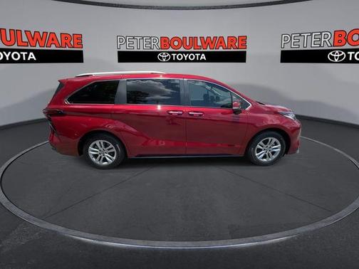 2023 Toyota Sienna Limited
