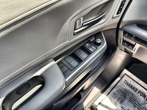 2023 Toyota Sienna Limited