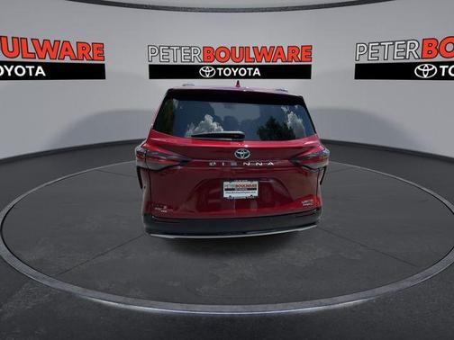 2023 Toyota Sienna Limited