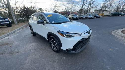 2025 Toyota Corolla Cross Hybrid SE