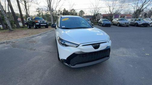 2025 Toyota Corolla Cross Hybrid SE