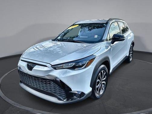 2025 Toyota Corolla Cross Hybrid SE