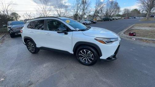 2025 Toyota Corolla Cross Hybrid SE