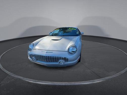 2004 Ford Thunderbird 