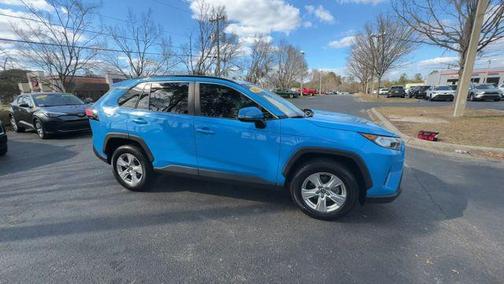 2020 Toyota RAV4 XLE