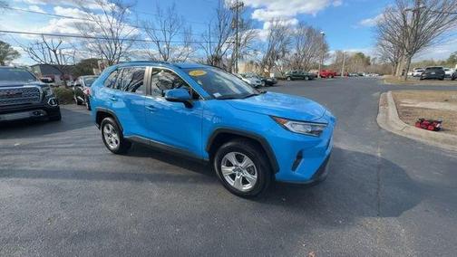2020 Toyota RAV4 XLE