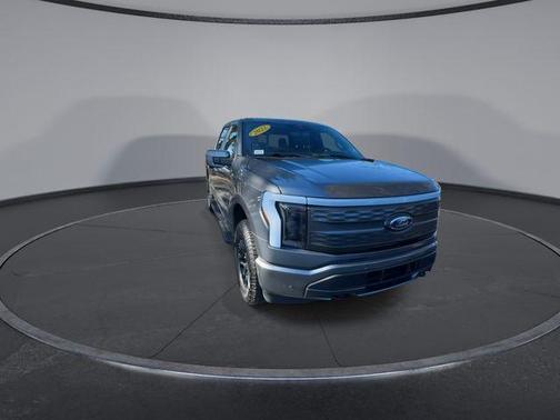 2022 Ford F-150 Lightning LARIAT
