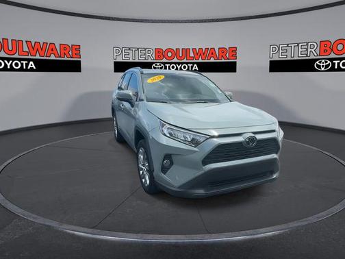 2020 Toyota RAV4 XLE Premium