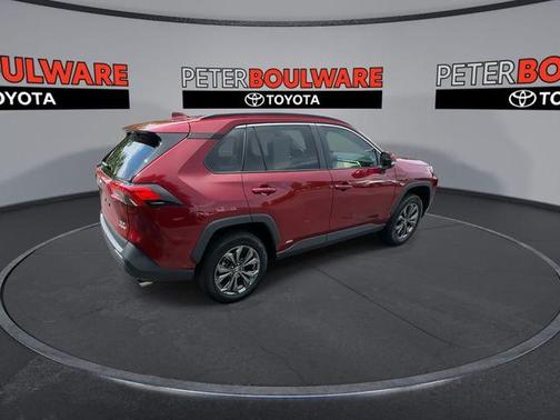 2022 Toyota RAV4 Hybrid XLE Premium
