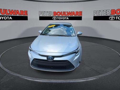 2025 Toyota Corolla Hybrid LE