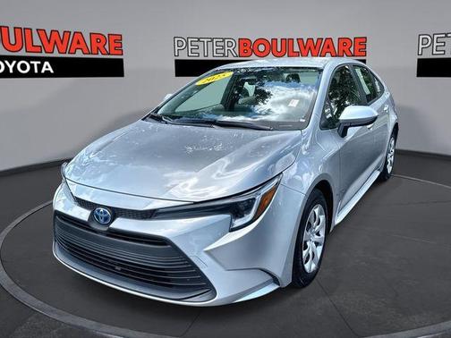 2025 Toyota Corolla Hybrid LE
