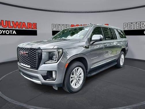 2022 GMC Yukon XL SLT