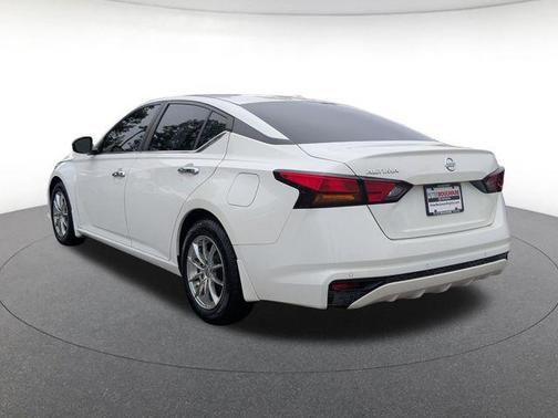 Glacier White 2020 Nissan Altima 2.5 S