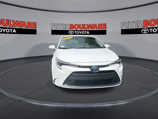 2024 Toyota Corolla Hybrid LE