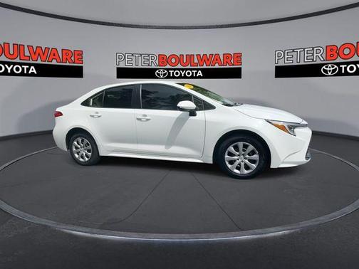 2024 Toyota Corolla Hybrid LE