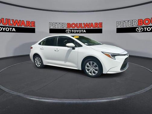 2024 Toyota Corolla Hybrid LE