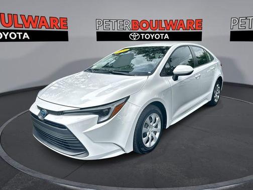 2024 Toyota Corolla Hybrid LE