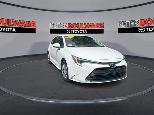 2024 Toyota Corolla Hybrid LE