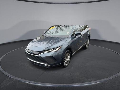 2023 Toyota Venza XLE