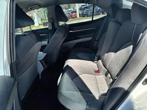 2023 Toyota Camry Hybrid LE