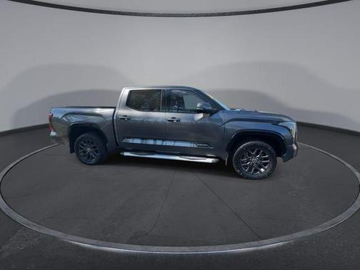 2023 Toyota Tundra Hybrid Platinum