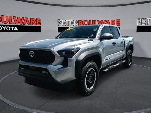 2024 Toyota Tacoma Hybrid TRD