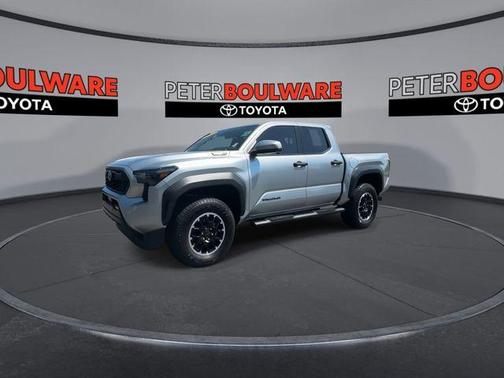 2024 Toyota Tacoma Hybrid TRD