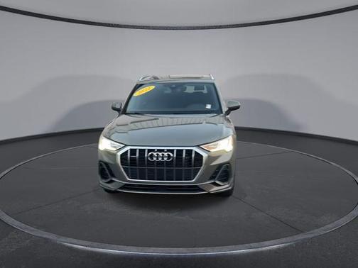 2022 Audi Q3 45 S line Premium