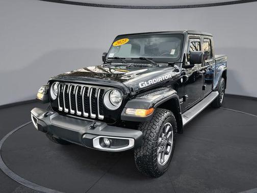 2023 Jeep Gladiator Overland