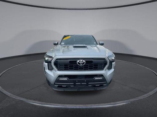 2024 Toyota Tacoma Hybrid TRD