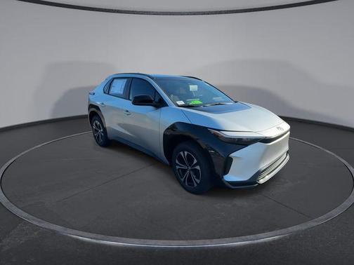 2025 Toyota bZ4X XLE