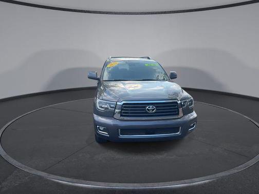2022 Toyota Sequoia SR5