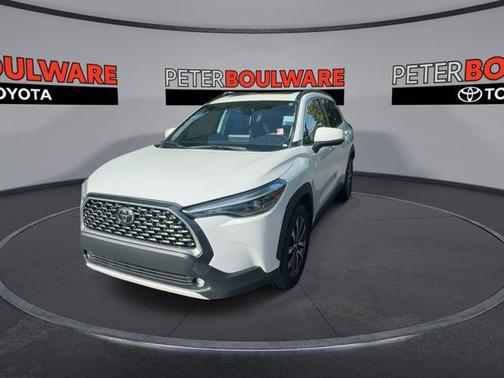 2022 Toyota Corolla Cross XLE