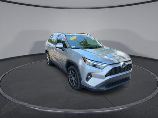 2023 Toyota RAV4 Hybrid XLE Premium