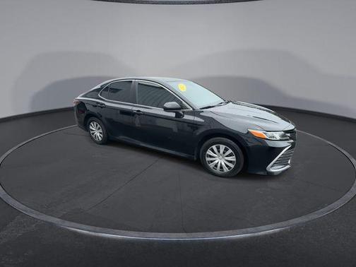 2022 Toyota Camry Hybrid LE