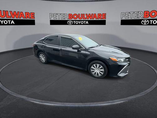 2022 Toyota Camry Hybrid LE
