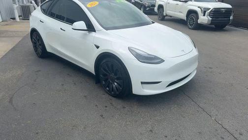 Pearl White Multi 2025 Tesla Model Y Performance