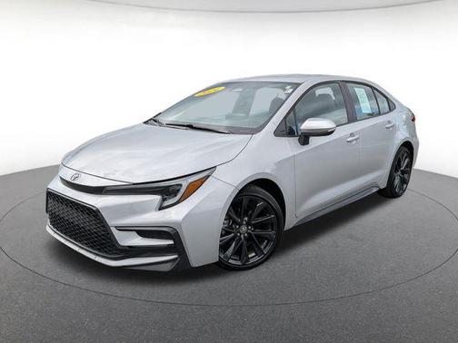 Classic Silver Metallic 2024 Toyota Corolla SE