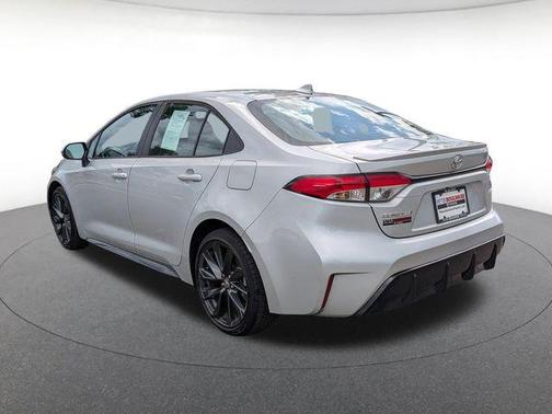 Classic Silver Metallic 2024 Toyota Corolla SE