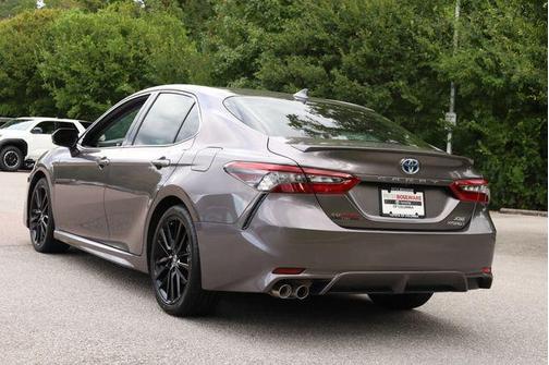 2024 Toyota Camry Hybrid XSE
