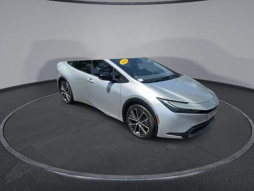 CUTTING EDGE 2024 Toyota Prius XLE