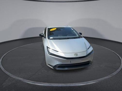 CUTTING EDGE 2024 Toyota Prius XLE