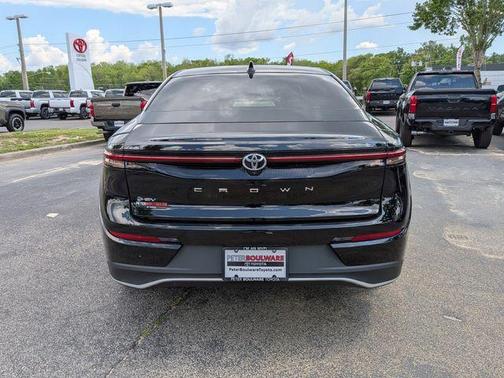 Black 2025 Toyota Crown XLE